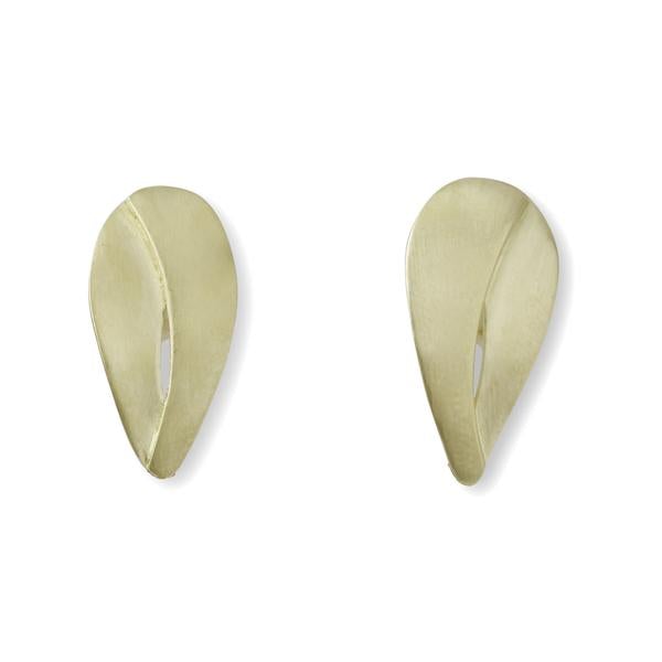 Wave Garnet Earrings