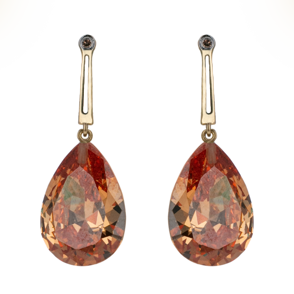 Georgie V with Mandarin Zircon