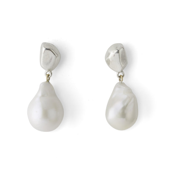 Pom Pom Pearl Earrings