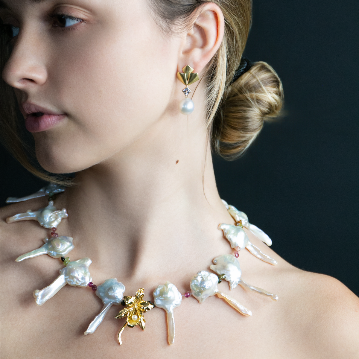 Orchid Key Pearl Necklace