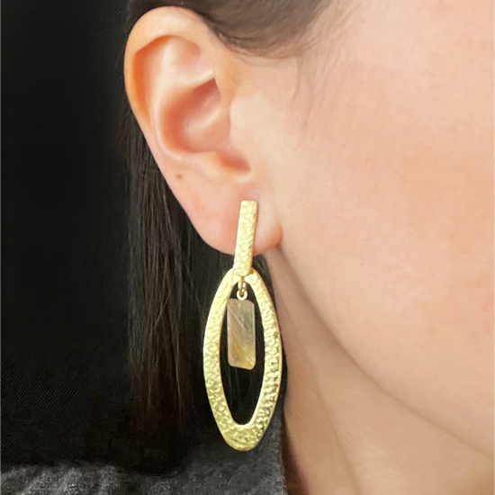 Load image into Gallery viewer, Golden Streak Earrings
