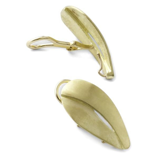 Load image into Gallery viewer, Wave Garnet Earrings
