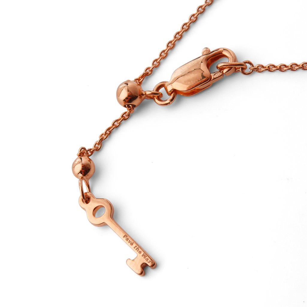 Adjustable, rose gold-plated necklace with Pavé The Way® key charm