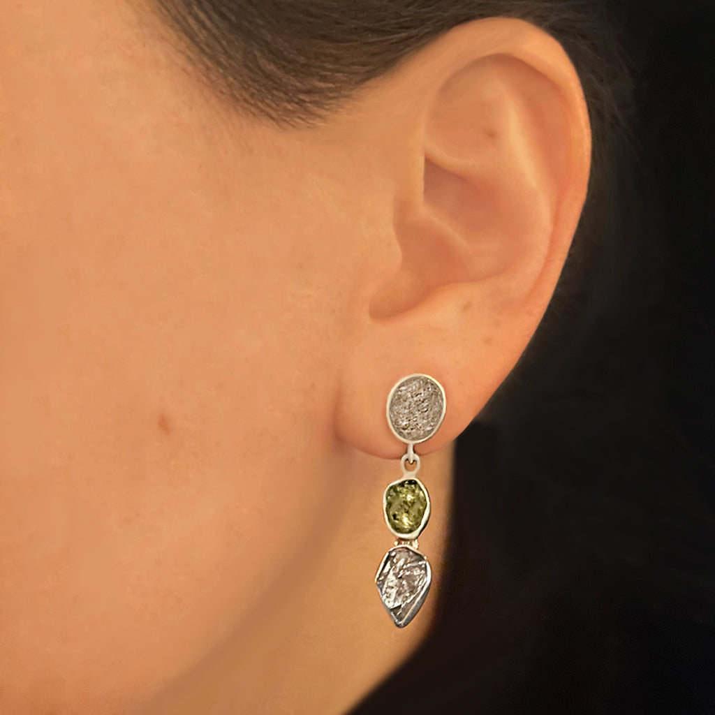 Load image into Gallery viewer, Muonionalusta Meteorite Earrings
